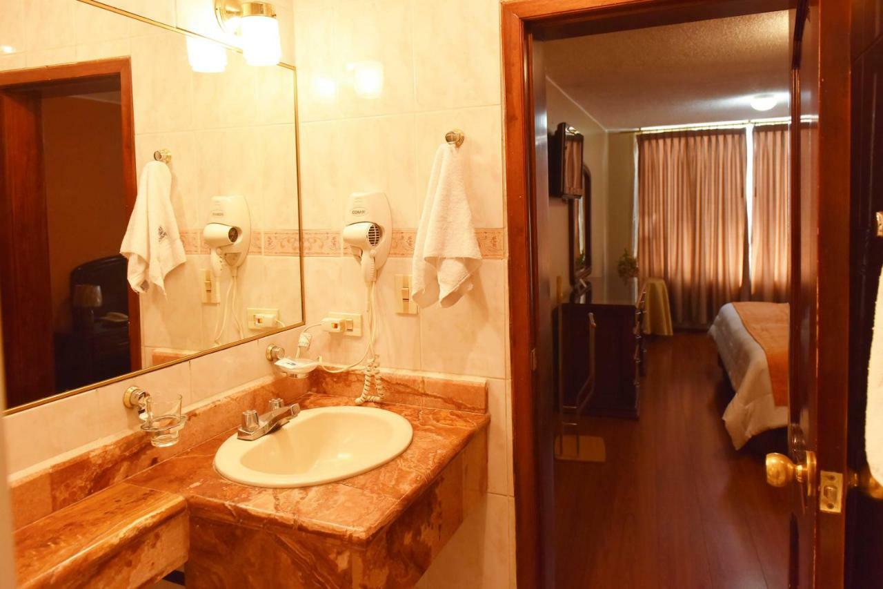 Hotel Makroz Latacunga Dış mekan fotoğraf
