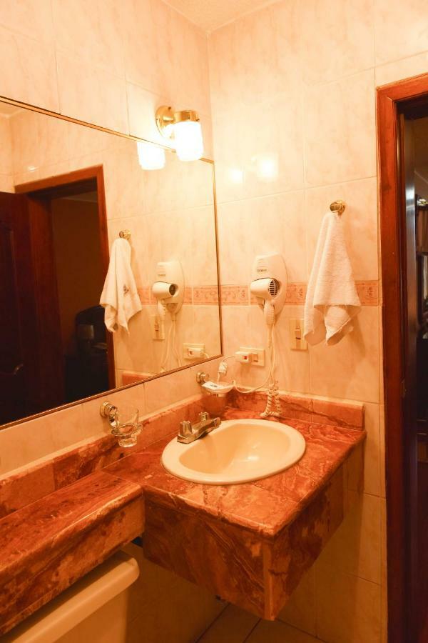 Hotel Makroz Latacunga Dış mekan fotoğraf