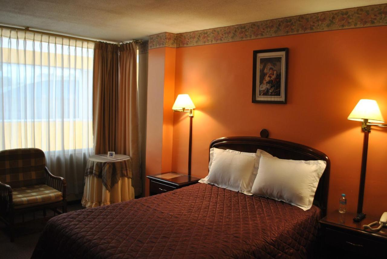 Hotel Makroz Latacunga Dış mekan fotoğraf
