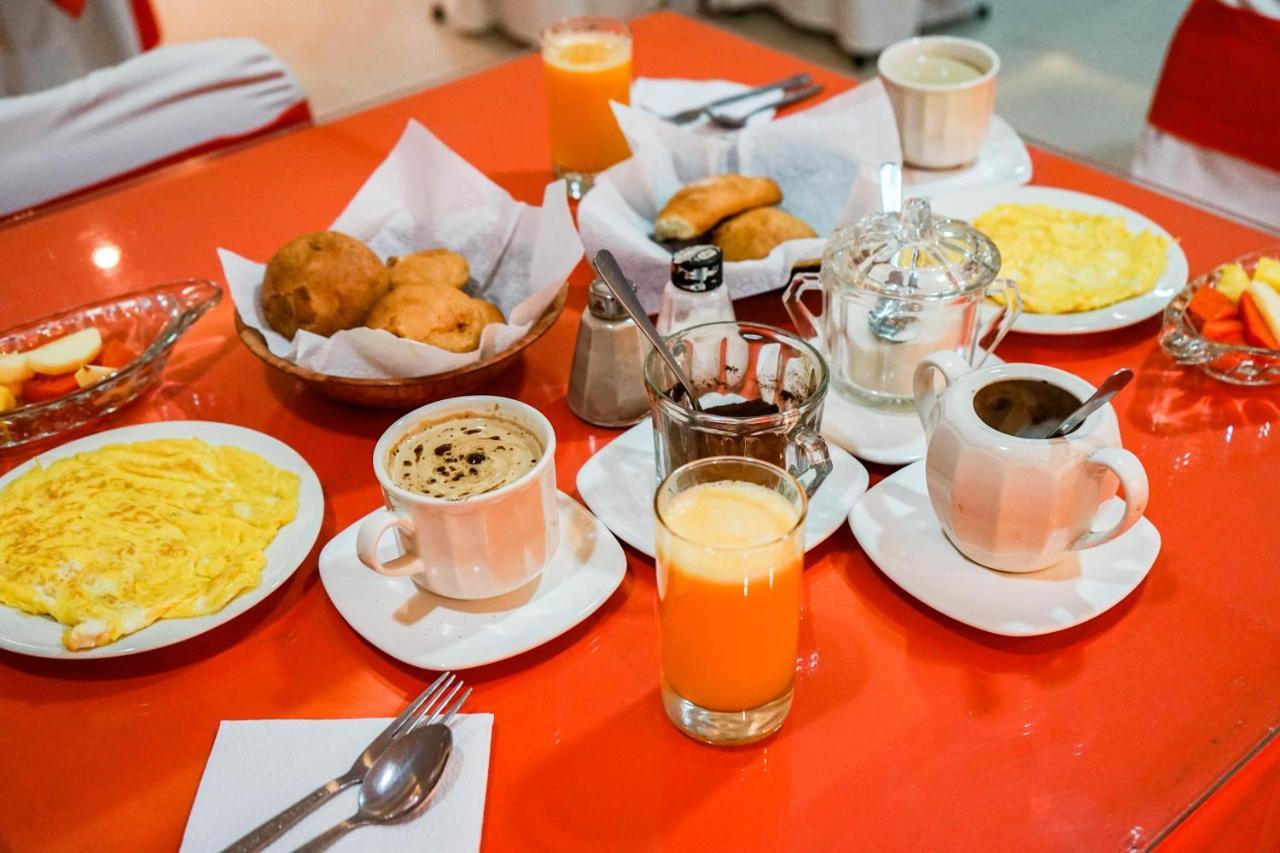 Hotel Makroz Latacunga Dış mekan fotoğraf